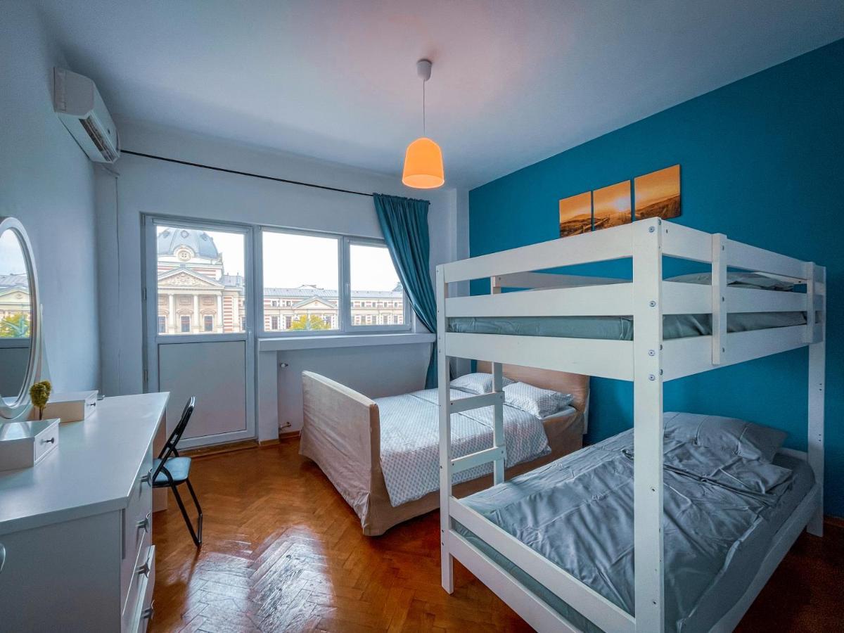 בוקרשט Great View, 2 Bdr Ap In Center Very Close To Old Town מראה חיצוני תמונה