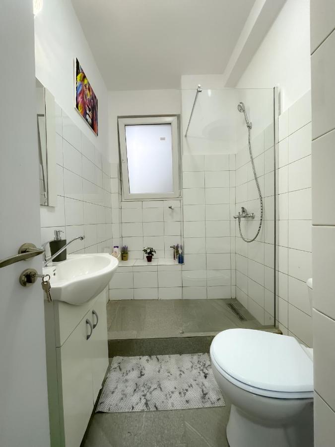 בוקרשט Great View, 2 Bdr Ap In Center Very Close To Old Town מראה חיצוני תמונה